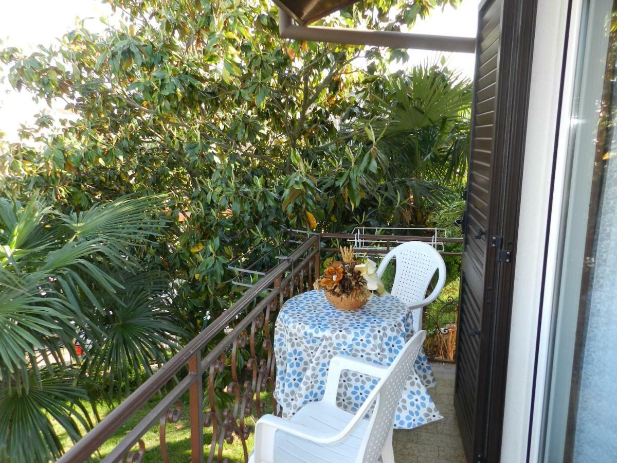 Antonio Apartment ロヴィニ エクステリア 写真
