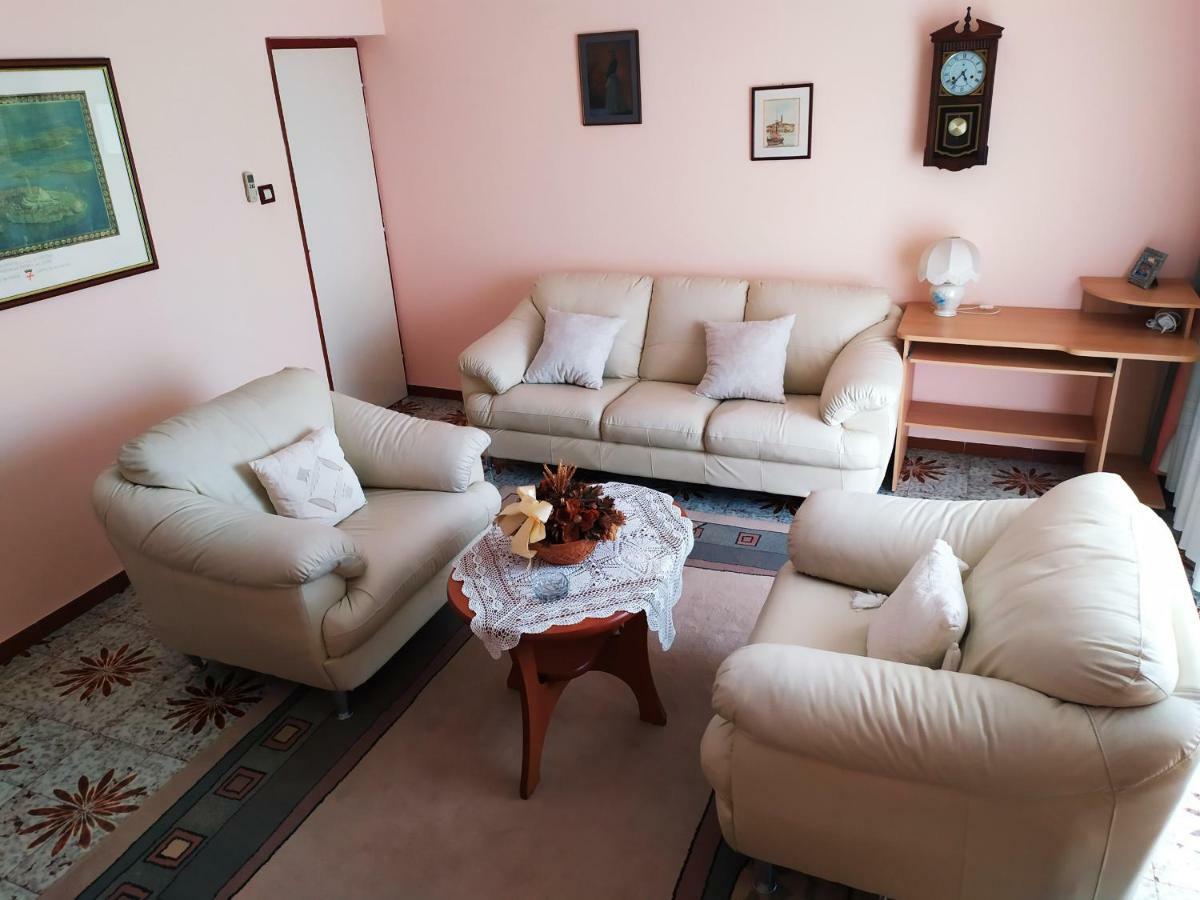 Antonio Apartment ロヴィニ エクステリア 写真